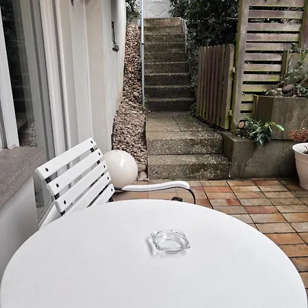 Doppelzimmer In Stuttgart-birkach - Naehe Musicals Im Si-zentrum, Messe, Flughafen, Uni Hohenheim Apartament *